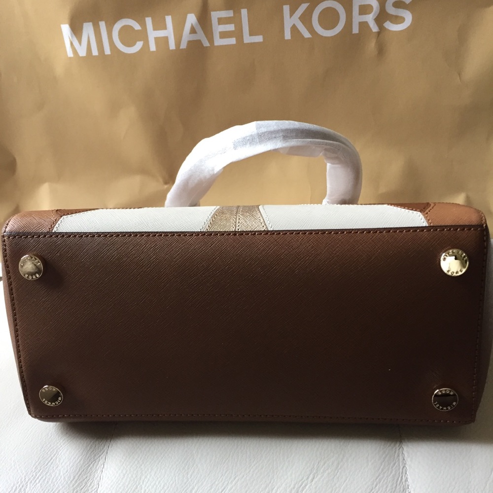 NWT MICHAEL KORS SANDRINE LARGE LUGGAGE TOTE BROWN - Picture 3 of 7